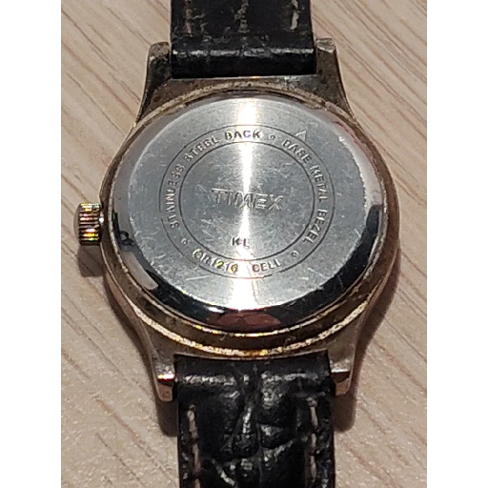Timex Carriage Indiglo Womens Watch Silver‎ Tone Black Leather Strap WR 30M